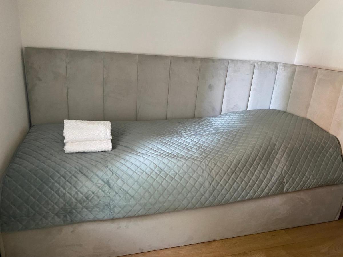 Apartamenty Przy Parku Szwedzkim Szczawno-Zdroj Luaran gambar